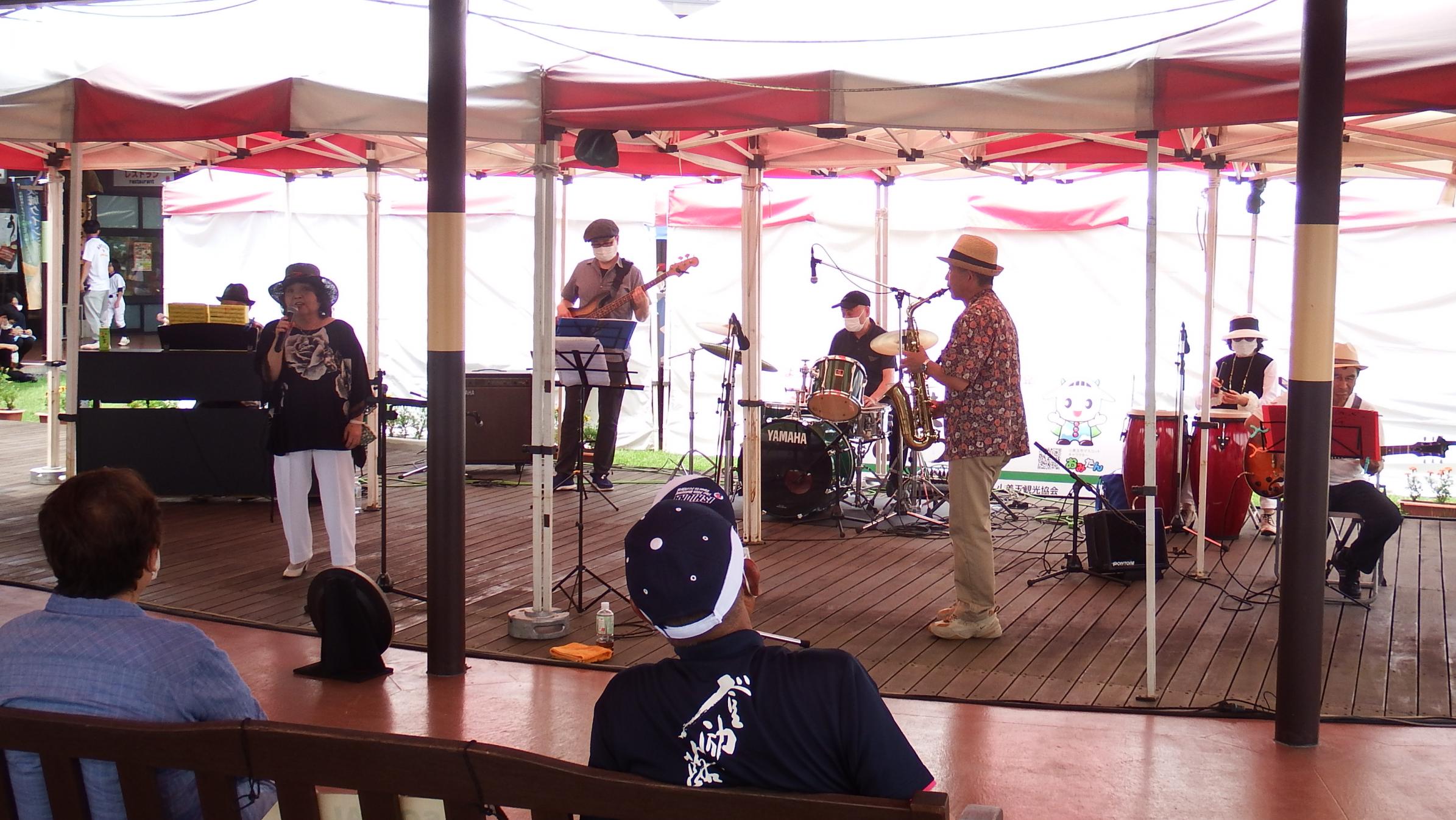 本日は「JOINT JAZZ LIVE Vol.2 in sol・la・la」を開催しました 