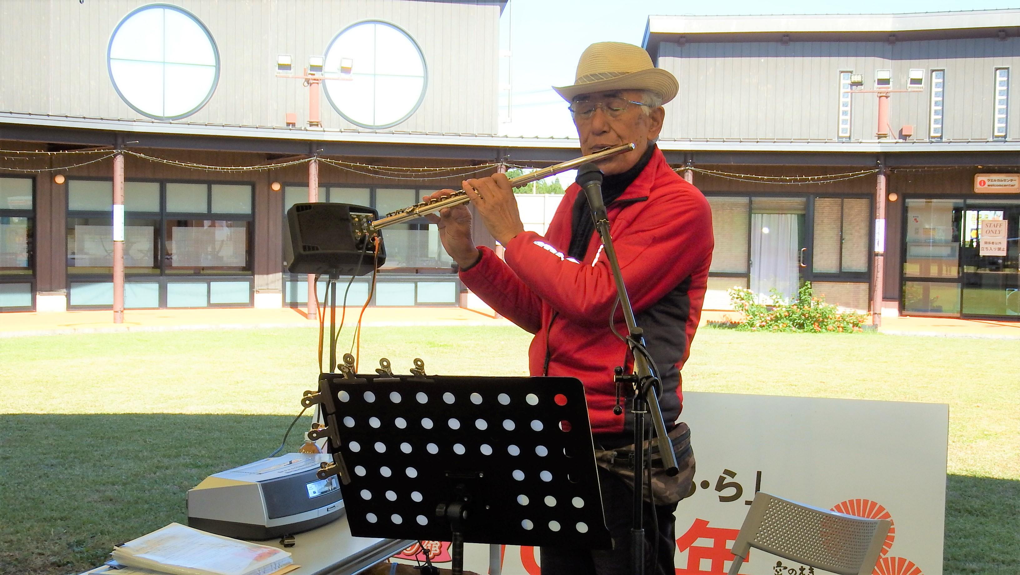 「チャーリー栗原」各種管楽器の演奏