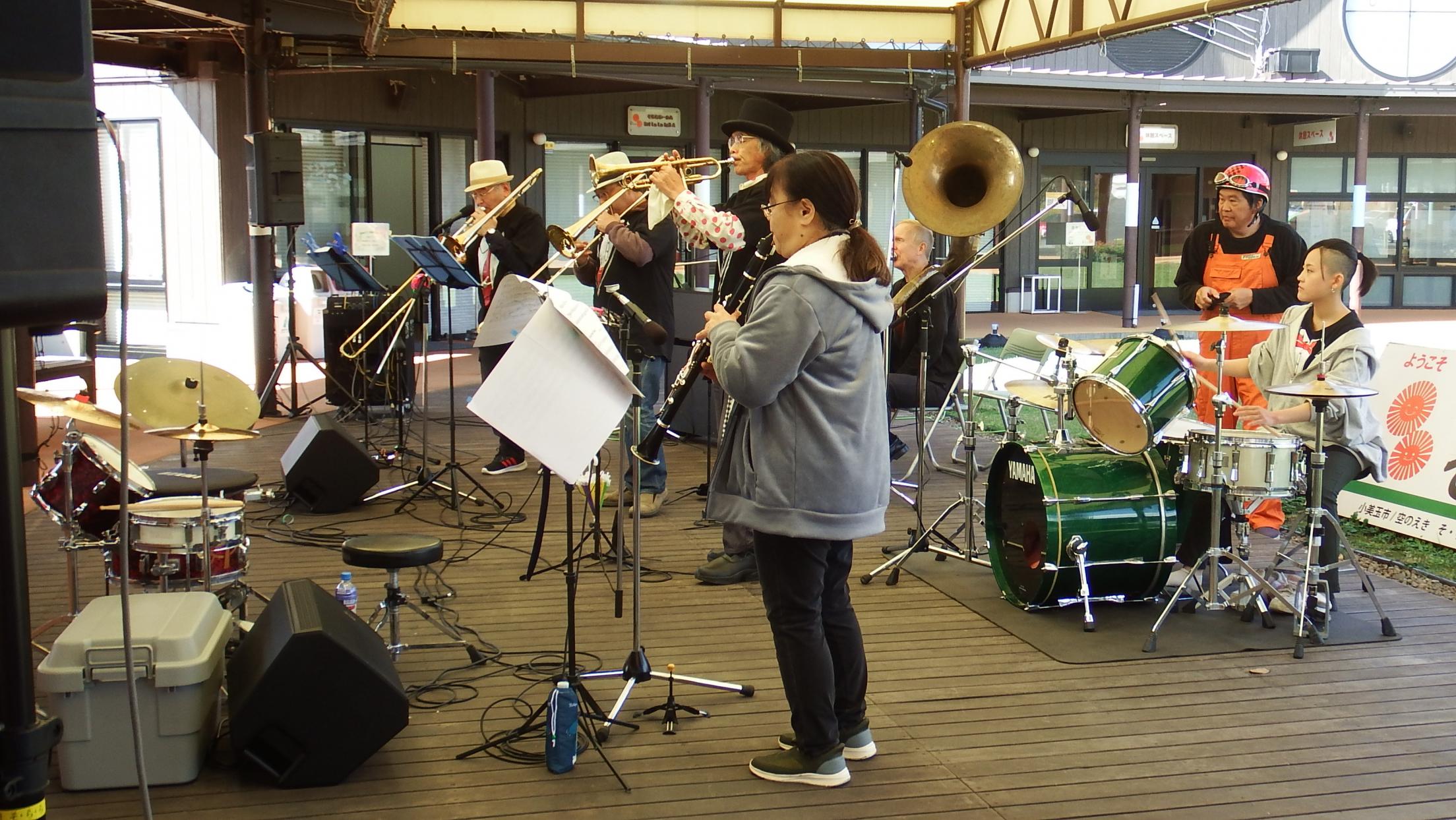 デキシーランブラーズ写真4 デキシーランブラーズ写真4