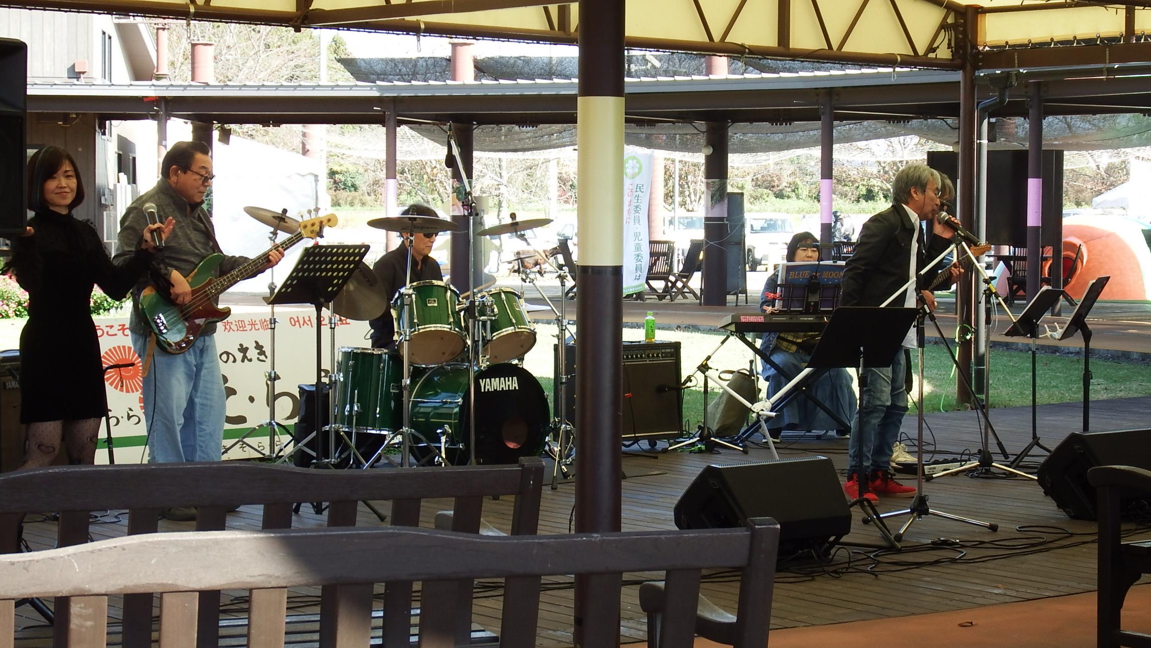 ブルームーン写真1