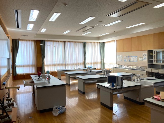 11.2階理科室