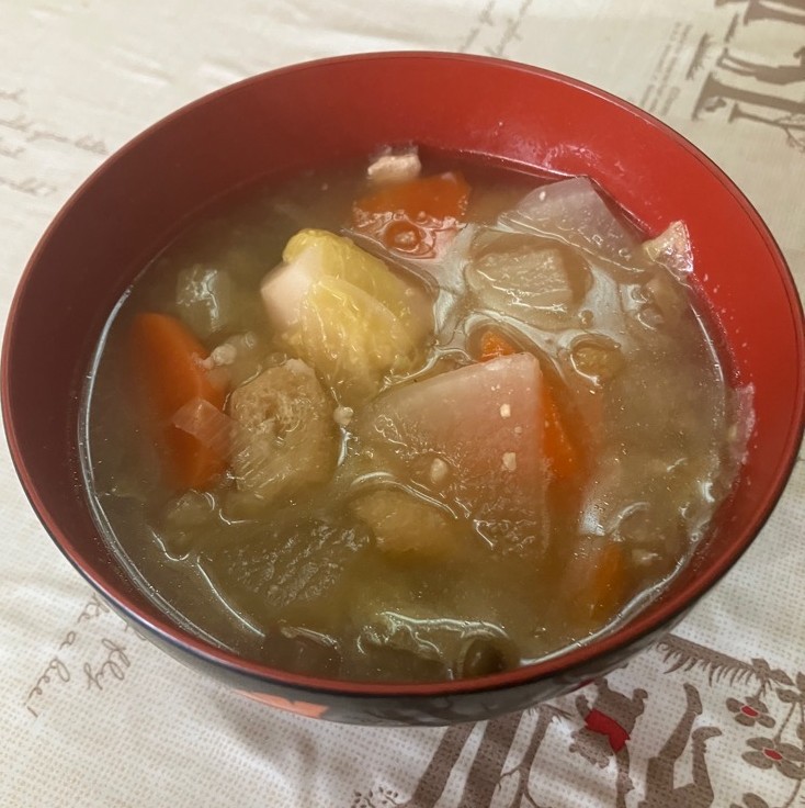 具だくさん味噌汁器