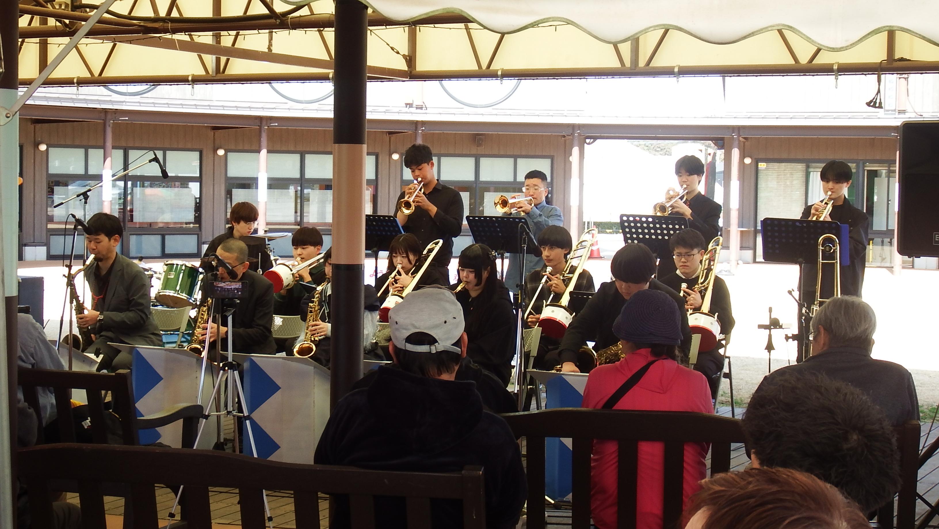 チリングキャッツ写真1 チリングキャッツ写真1