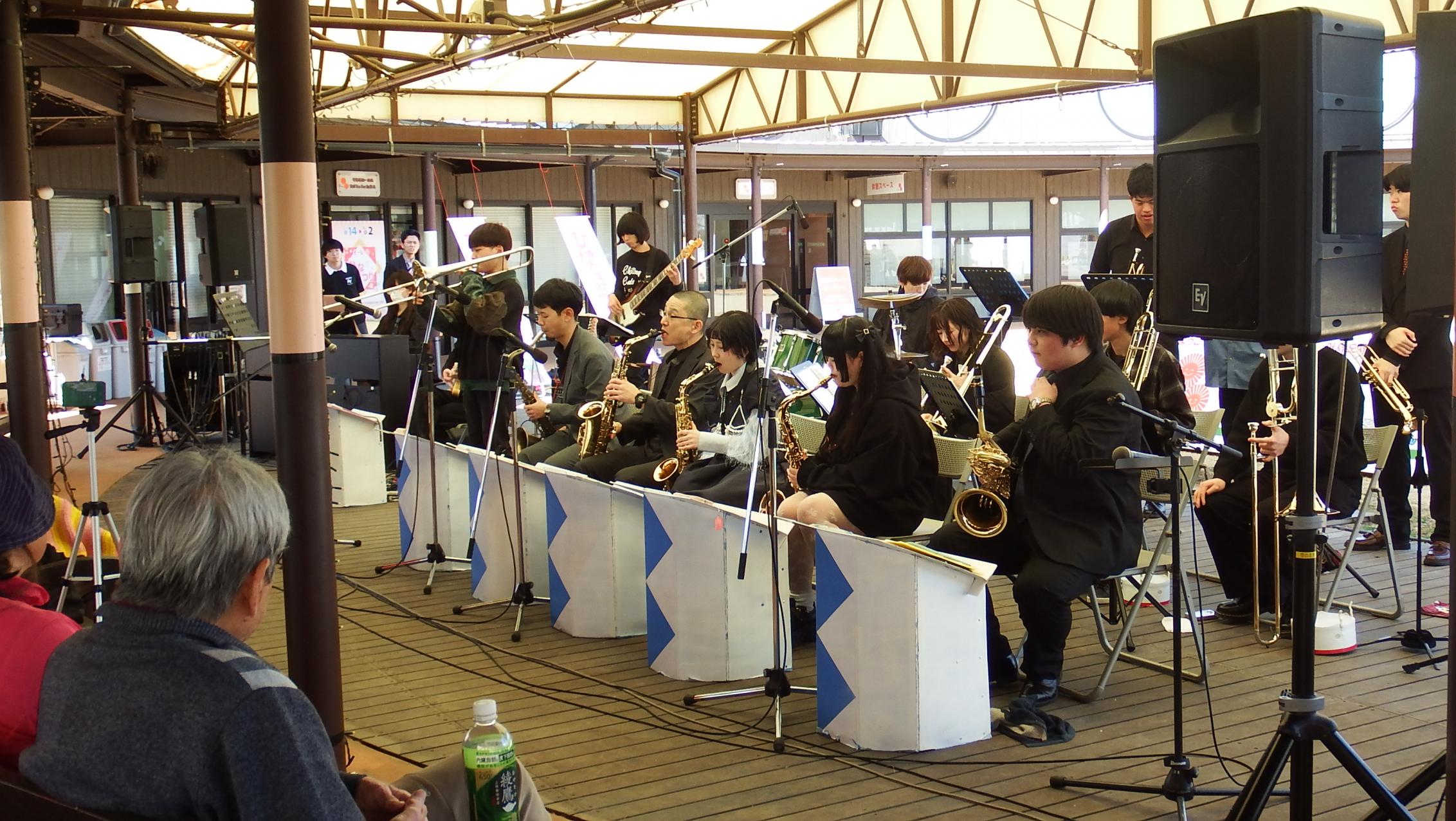 チリングキャッツ写真2 チリングキャッツ写真2